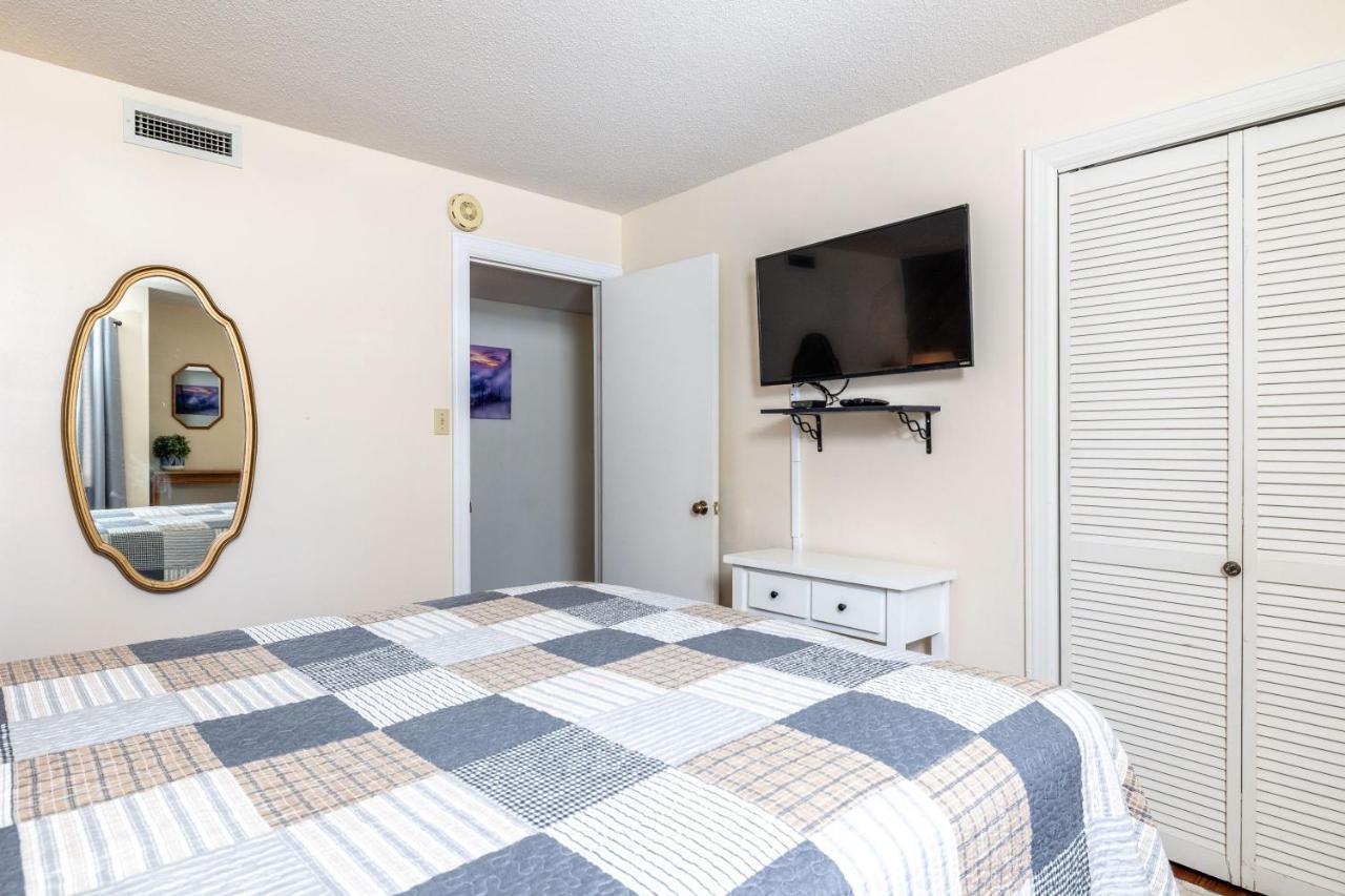 Wow Views!!-Mountain Escape-Outdoor Pool-Close To Downtown-Wifi-Cable-Private Balcony ガトリンバーグ エクステリア 写真