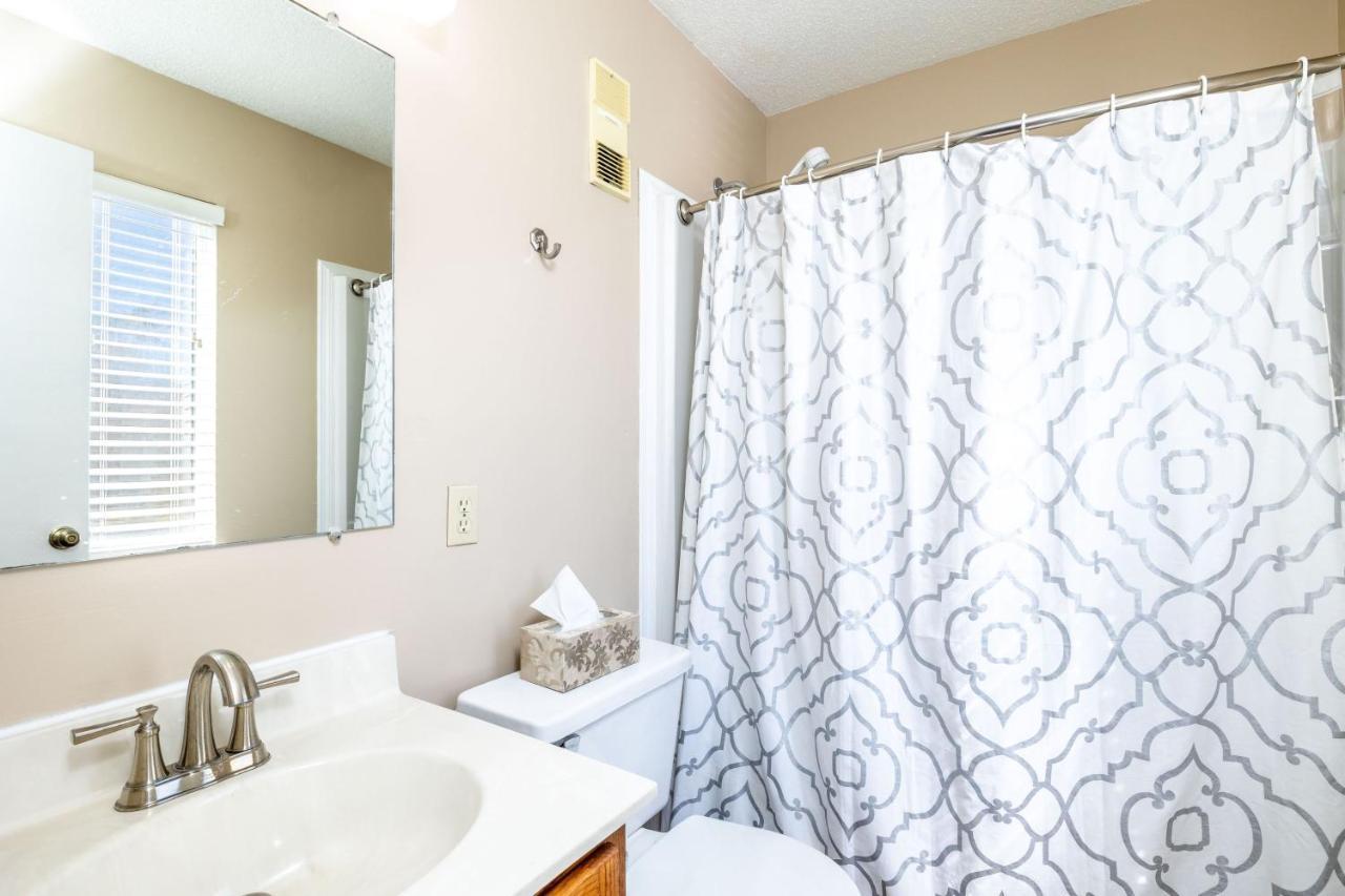 Wow Views!!-Mountain Escape-Outdoor Pool-Close To Downtown-Wifi-Cable-Private Balcony ガトリンバーグ エクステリア 写真